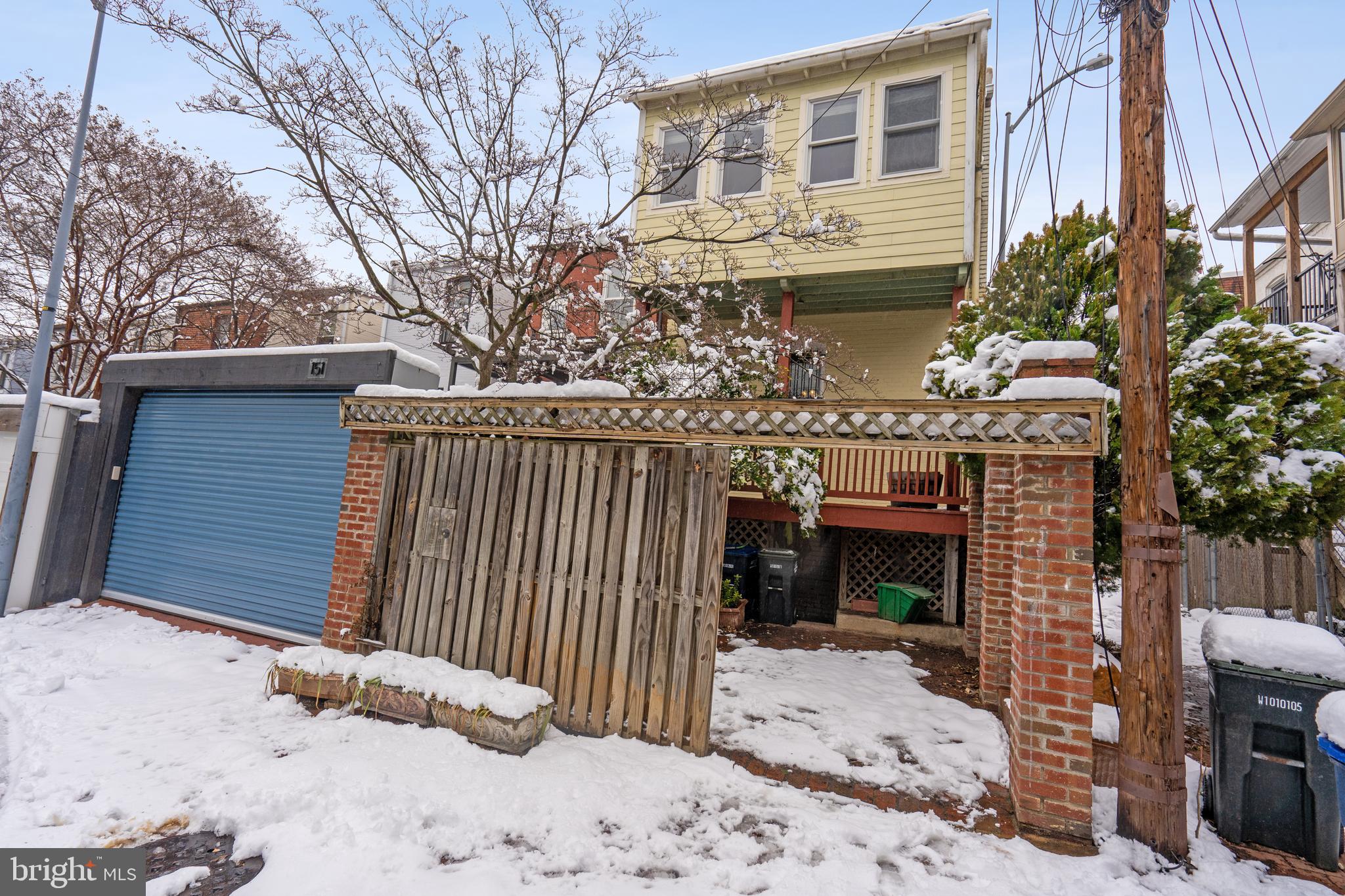 153 E STREET SE