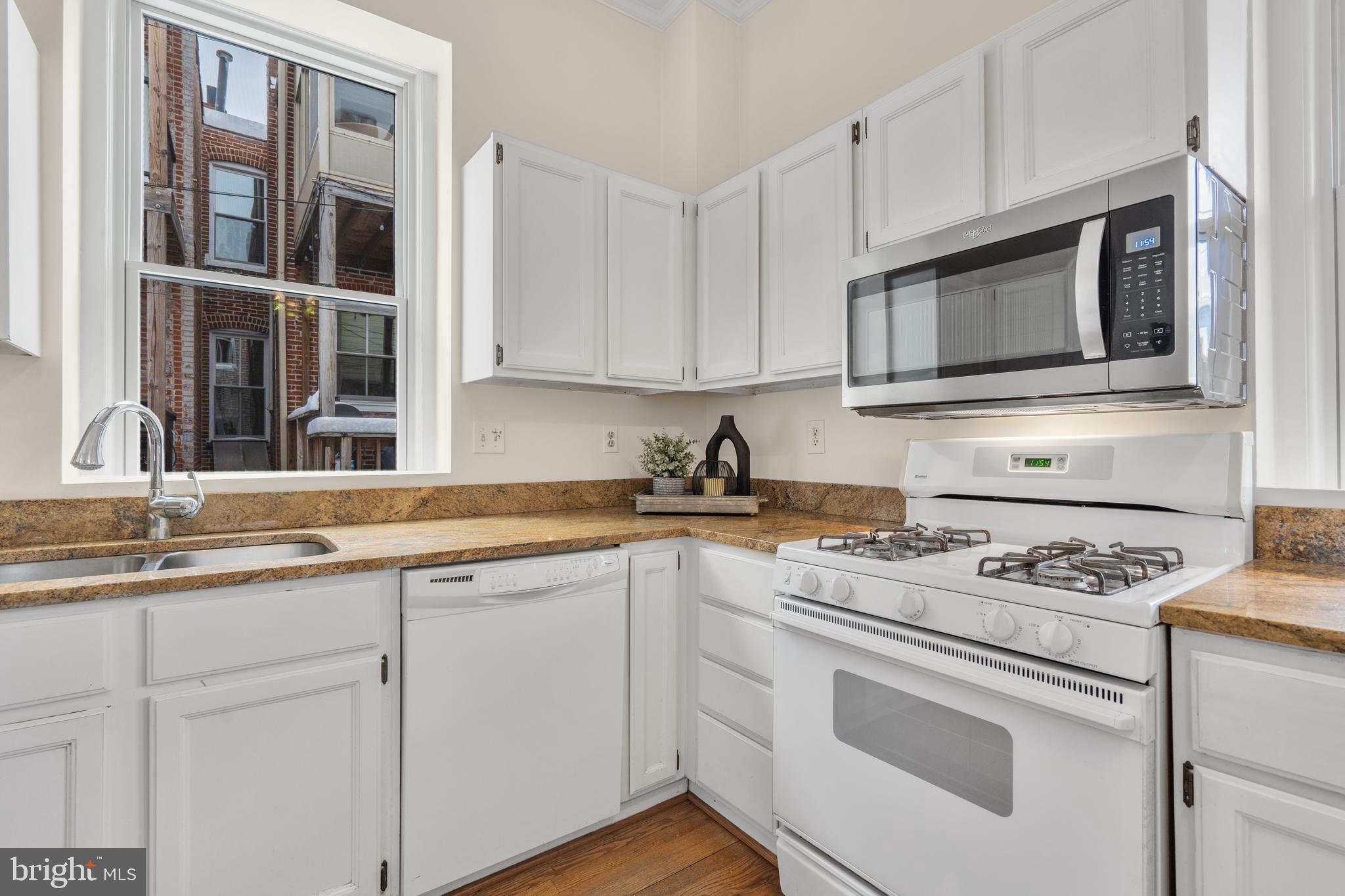 153 E STREET SE