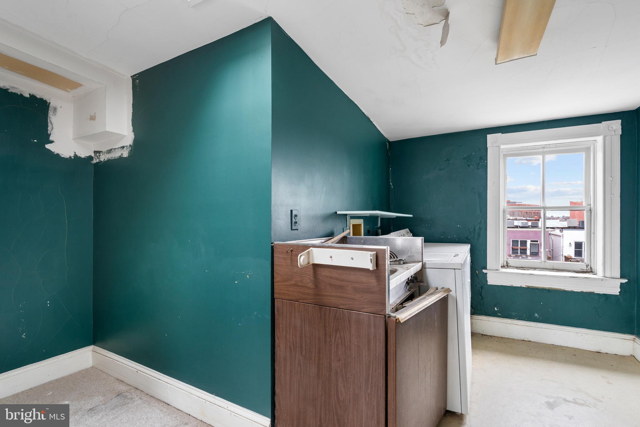 308 5TH STREET SE