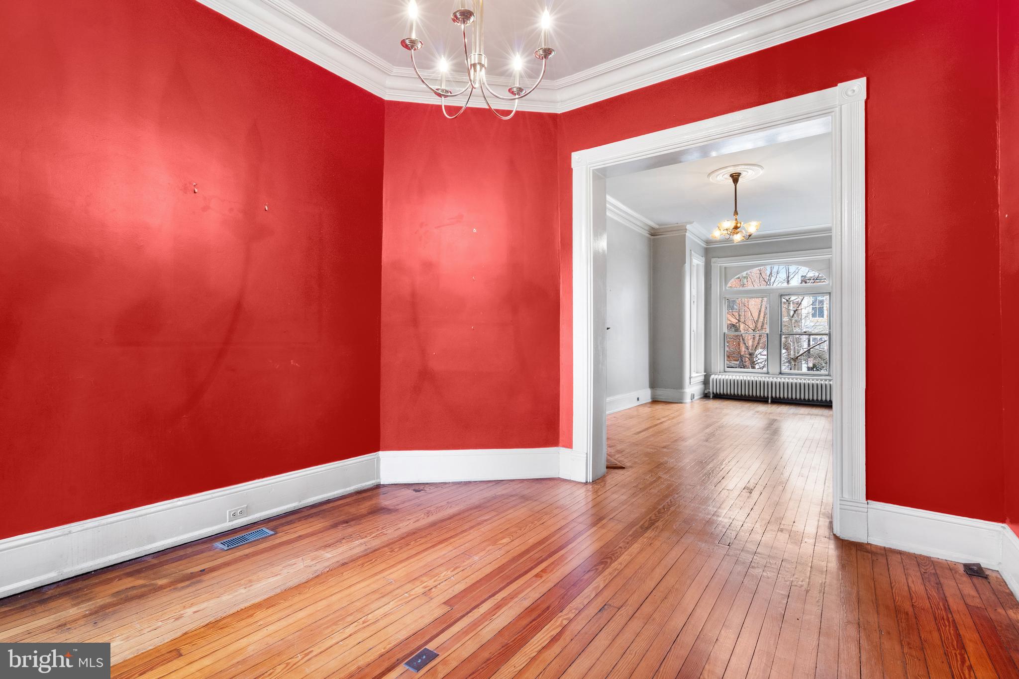 308 5TH STREET SE