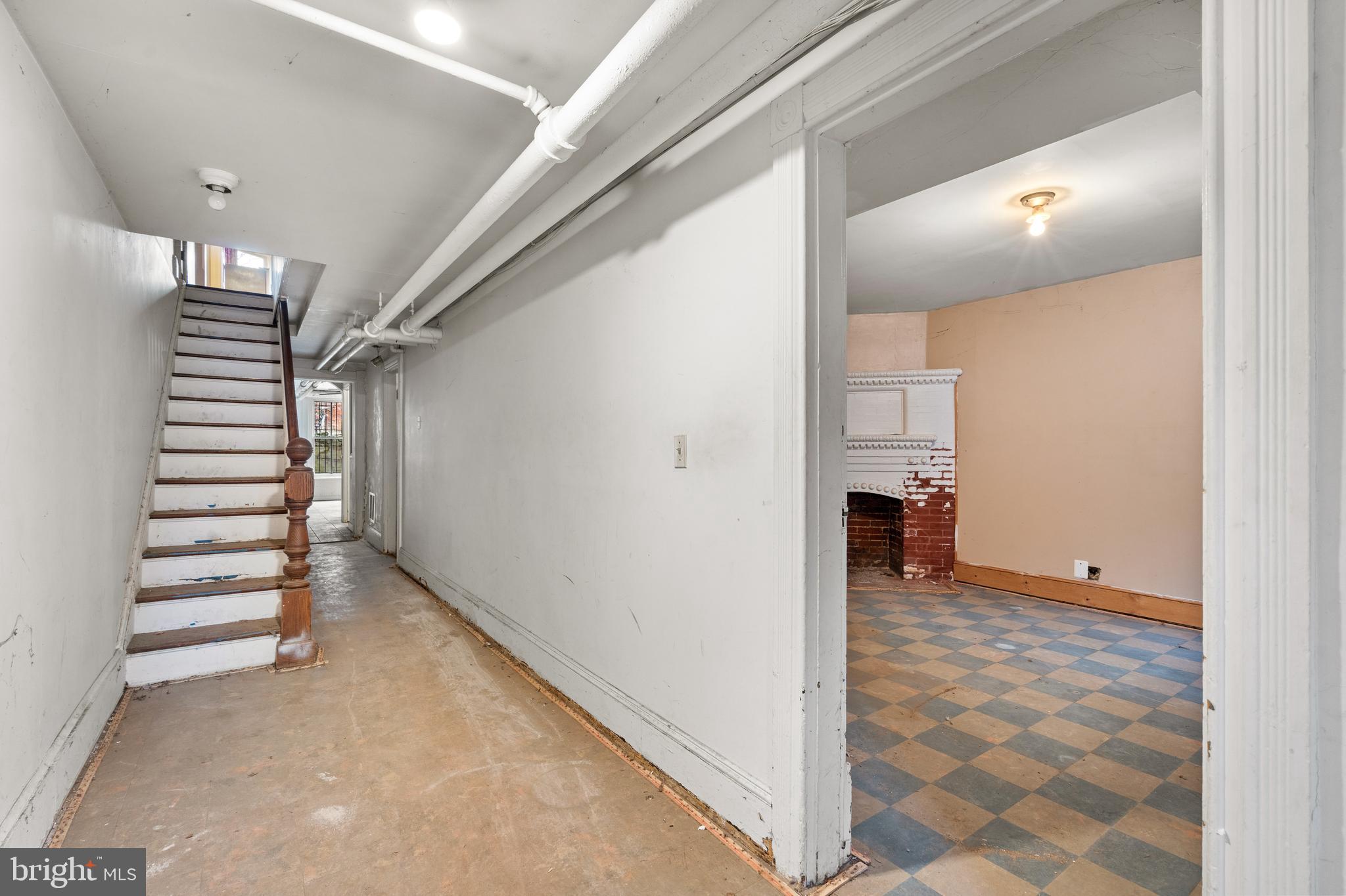 308 5TH STREET SE