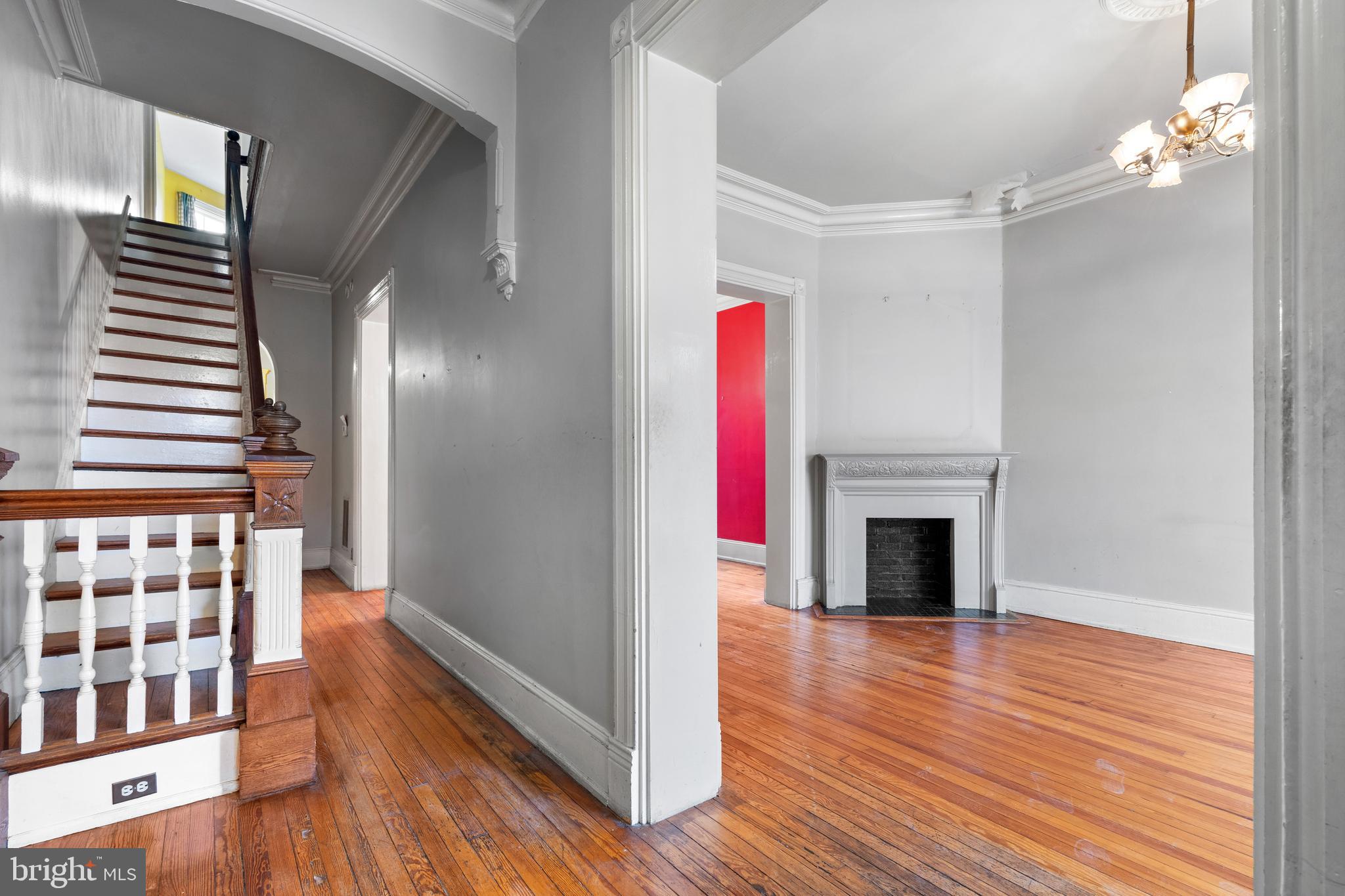 308 5TH STREET SE