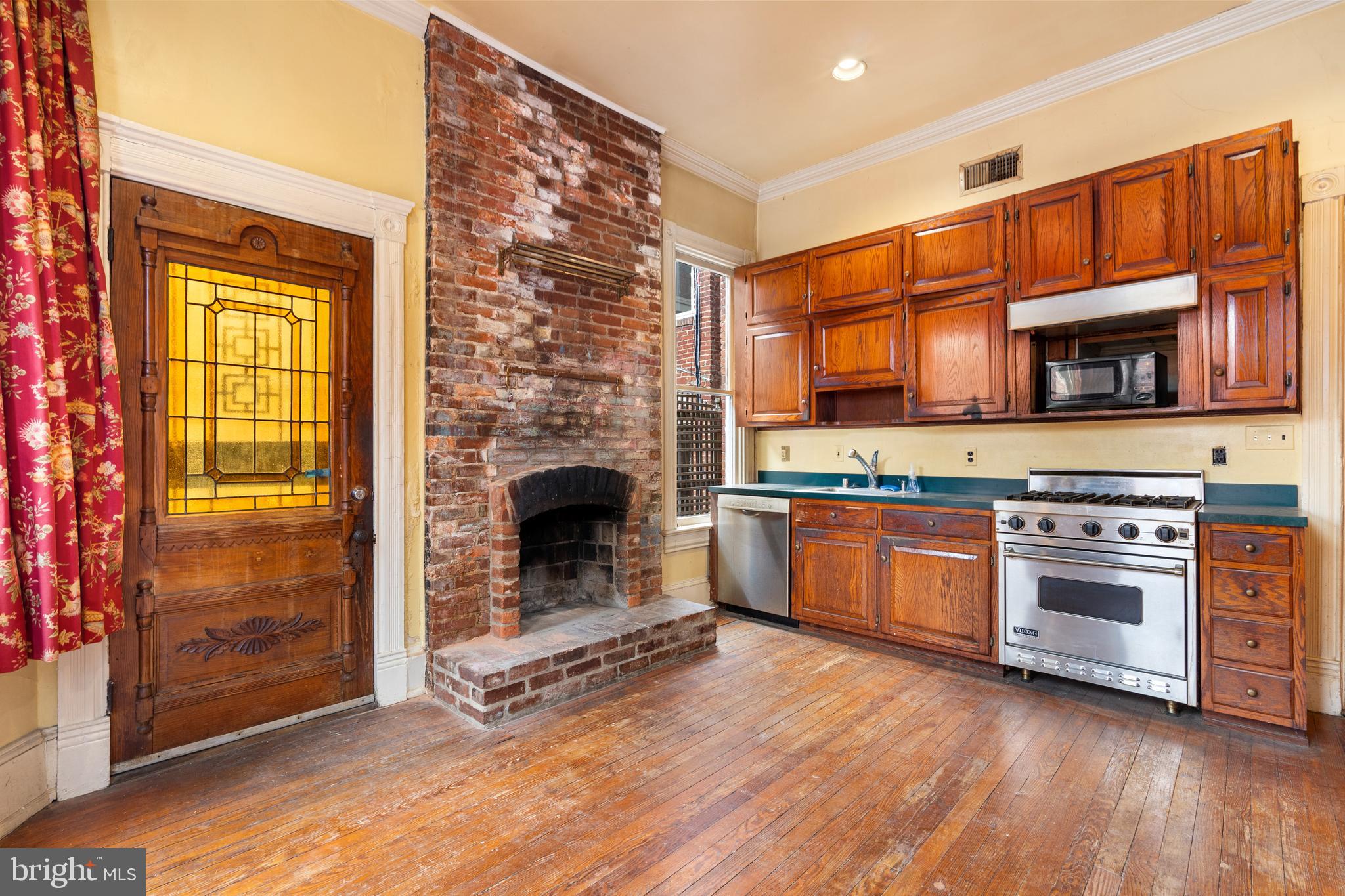 308 5TH STREET SE
