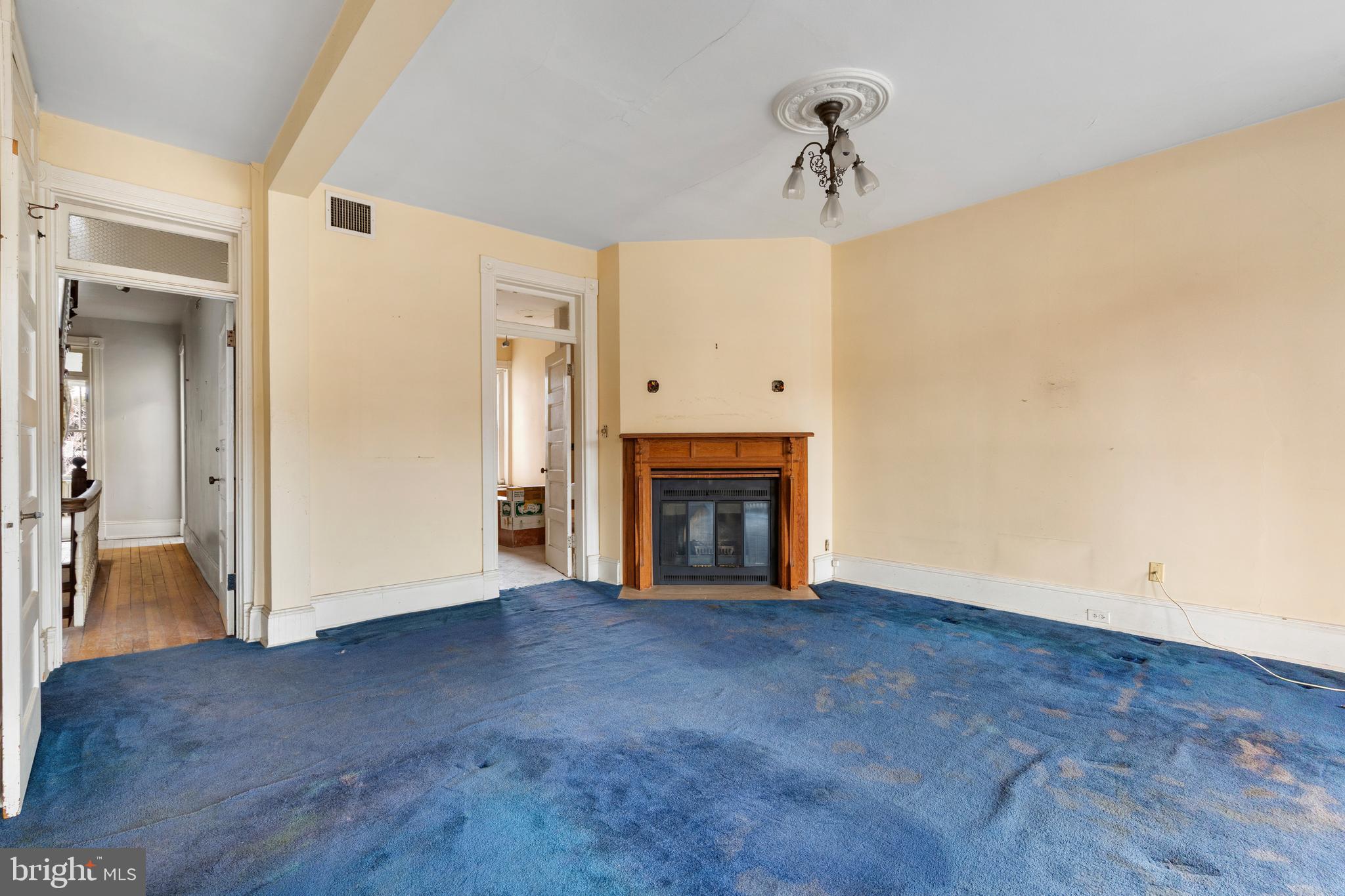 308 5TH STREET SE
