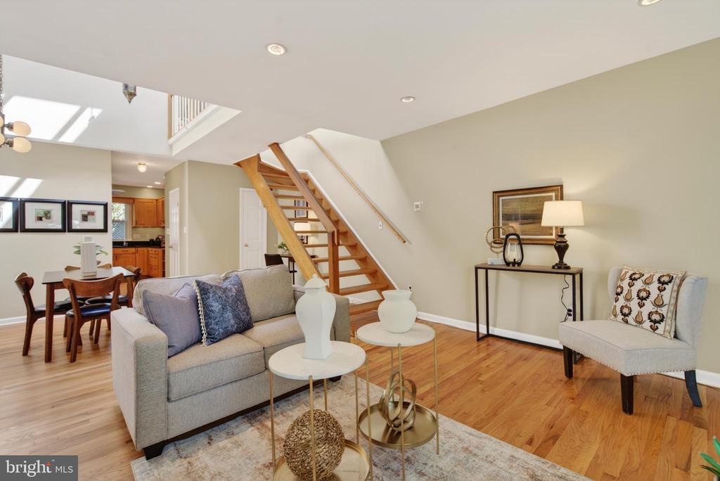 110 6TH STREET SE