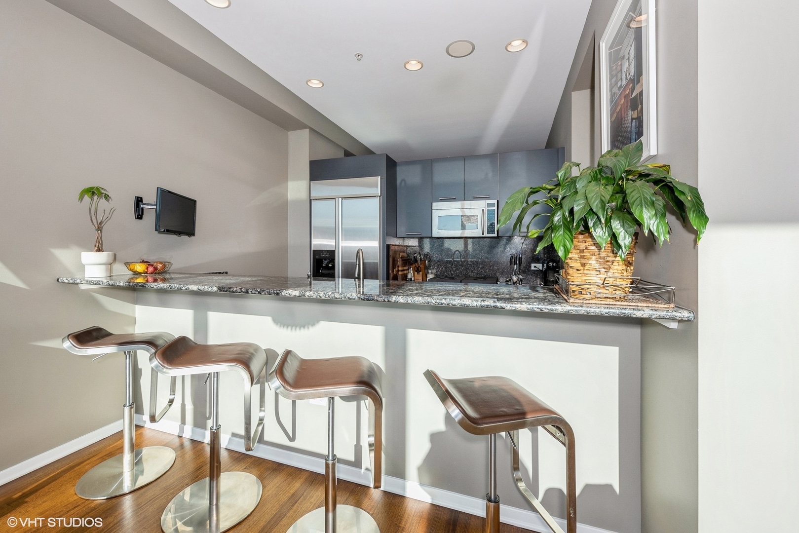 500 W Superior Street Unit: 1911