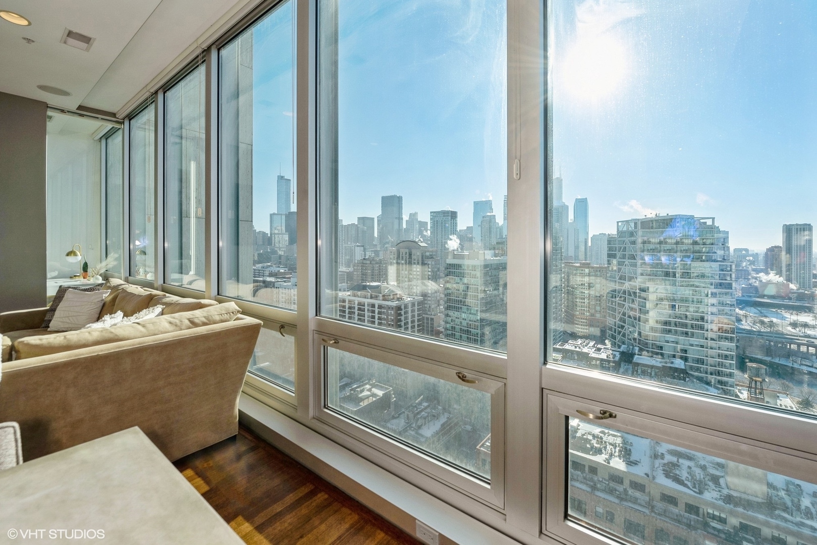 500 W Superior Street Unit: 1911