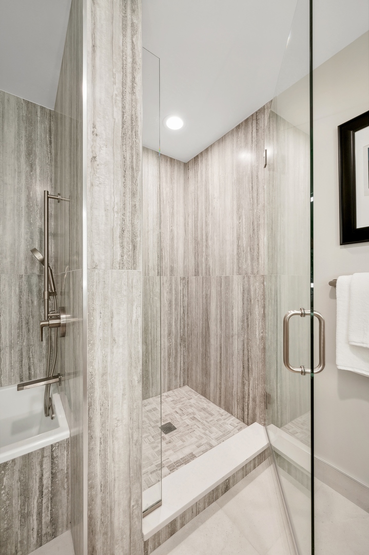 850 N Lake Shore Drive Unit: 802
