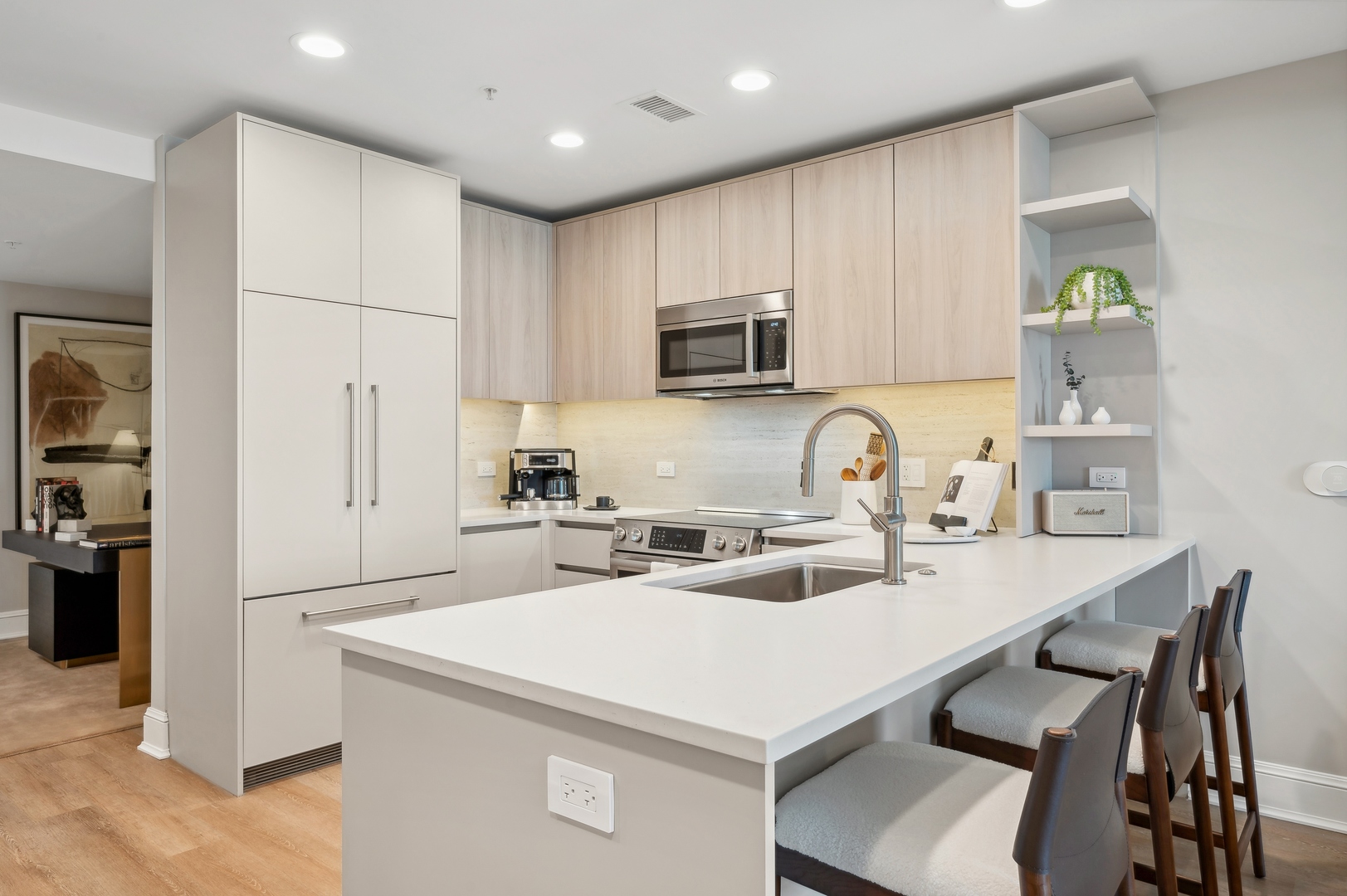 850 N Lake Shore Drive Unit: 802