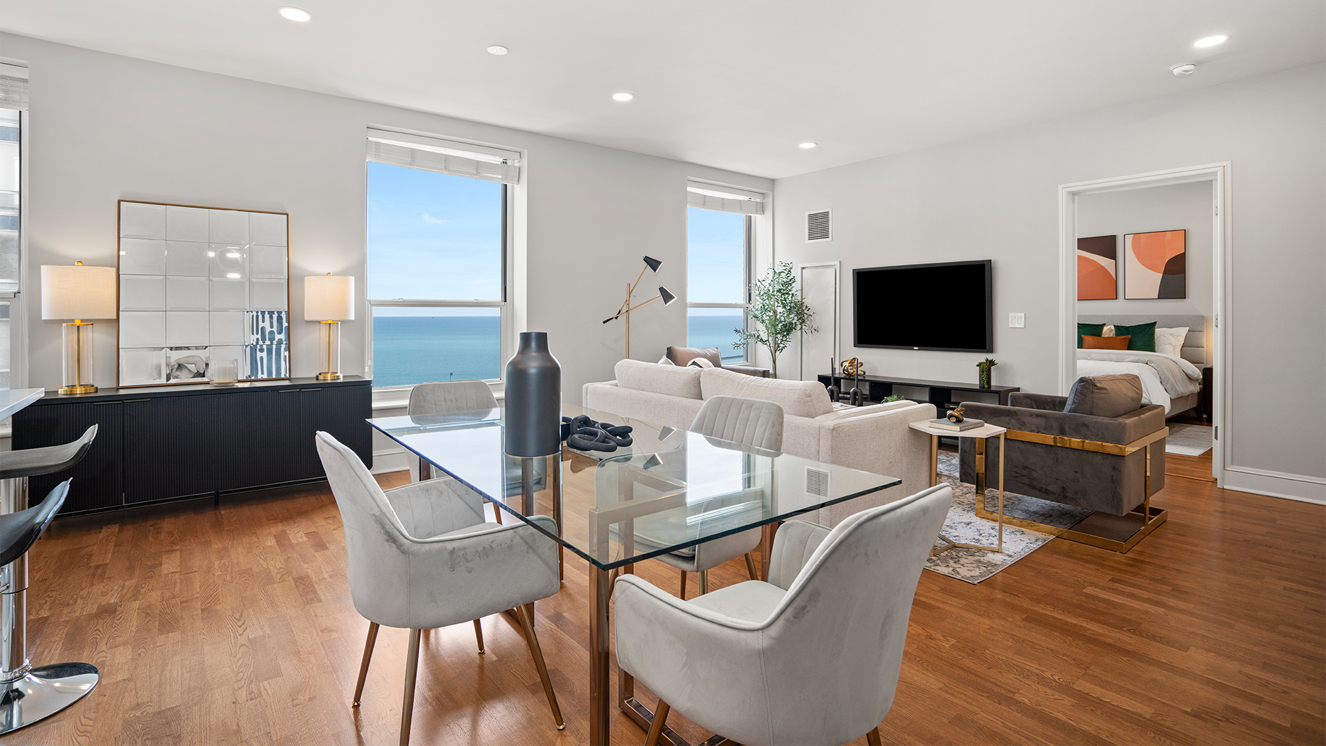 850 N Lake Shore Drive Unit: 1407