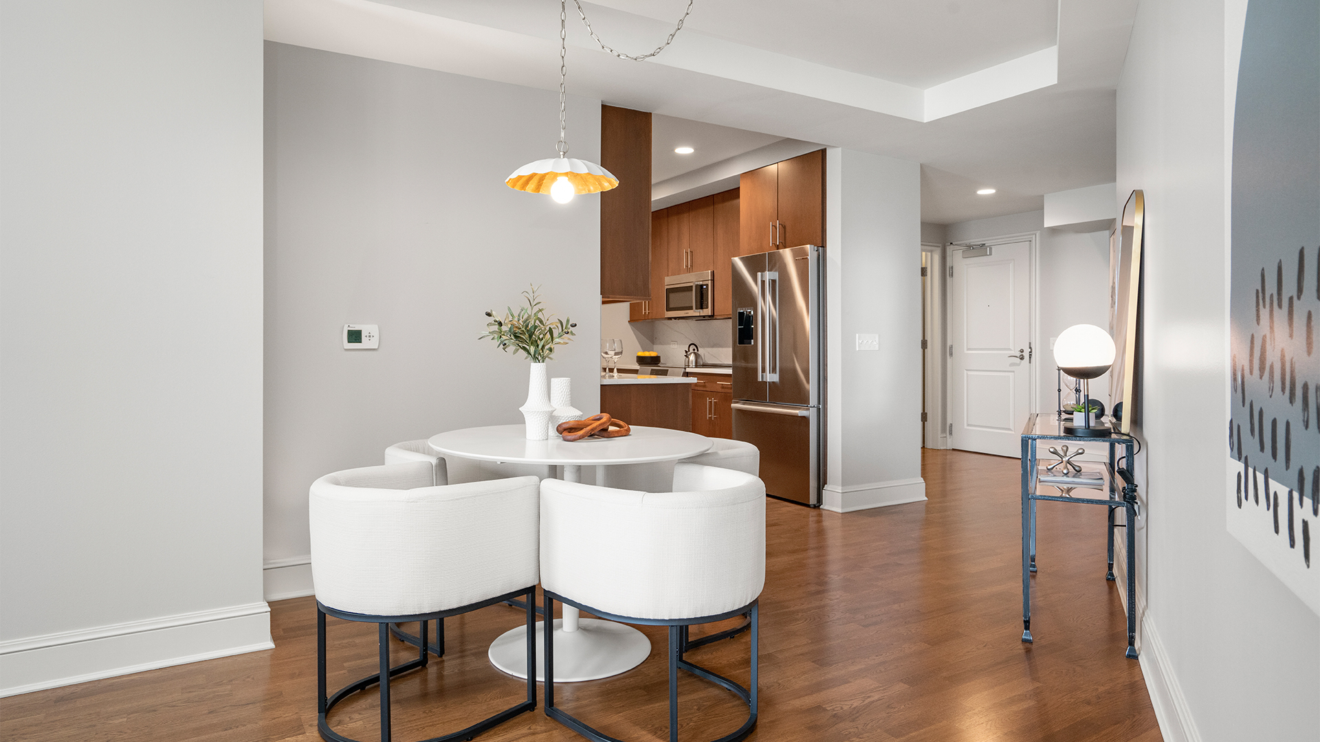 850 N Lake Shore Drive Unit: 1606