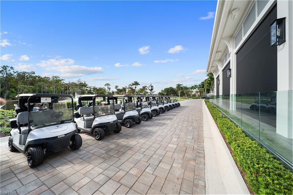 764 Eagle Creek DR # 104