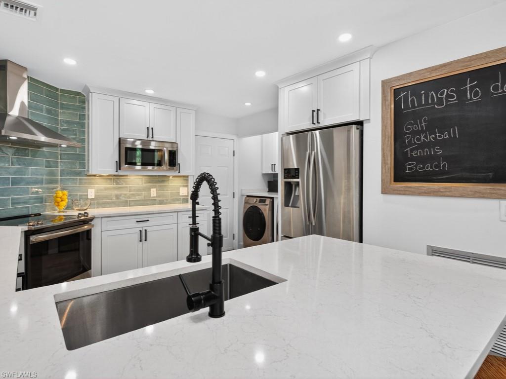 764 Eagle Creek DR # 104