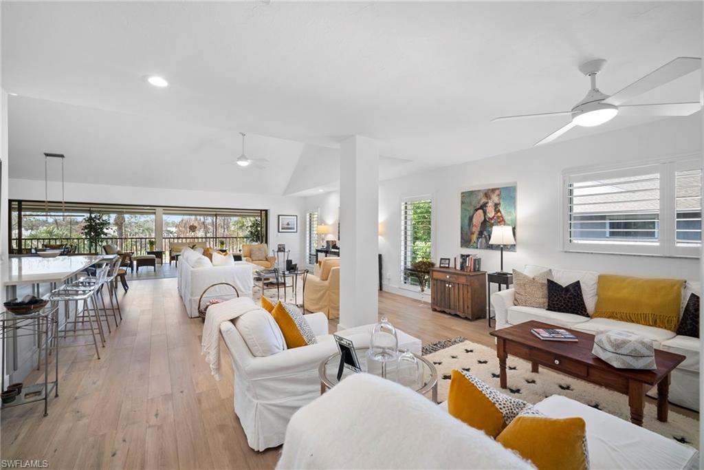 770 Eagle Creek DR # 304