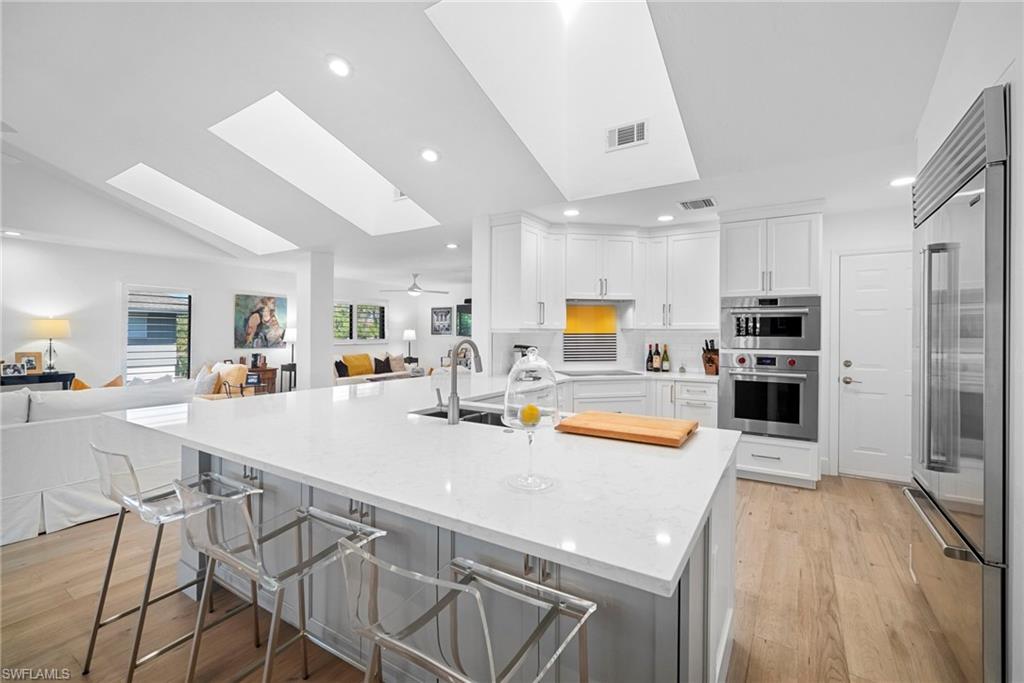 770 Eagle Creek DR # 304