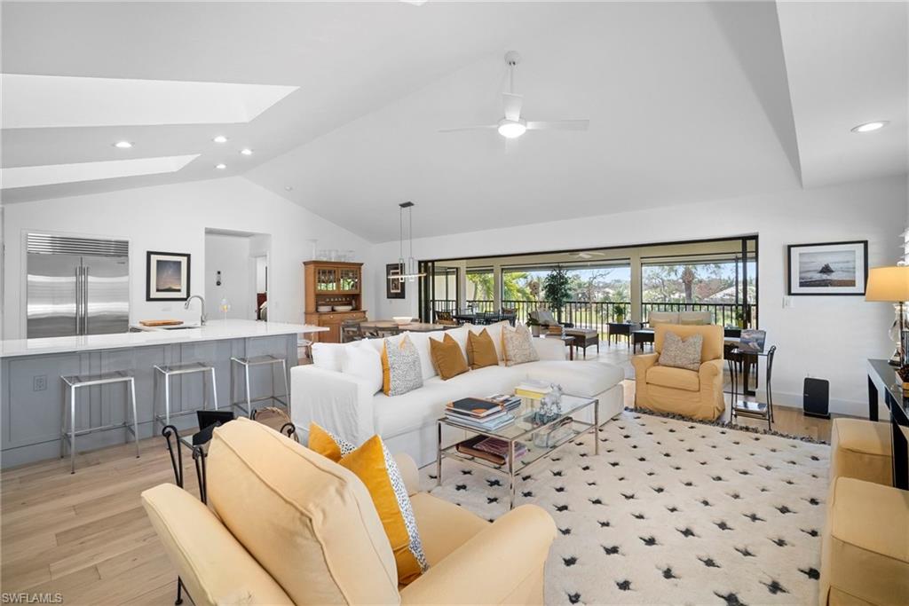 770 Eagle Creek DR # 304