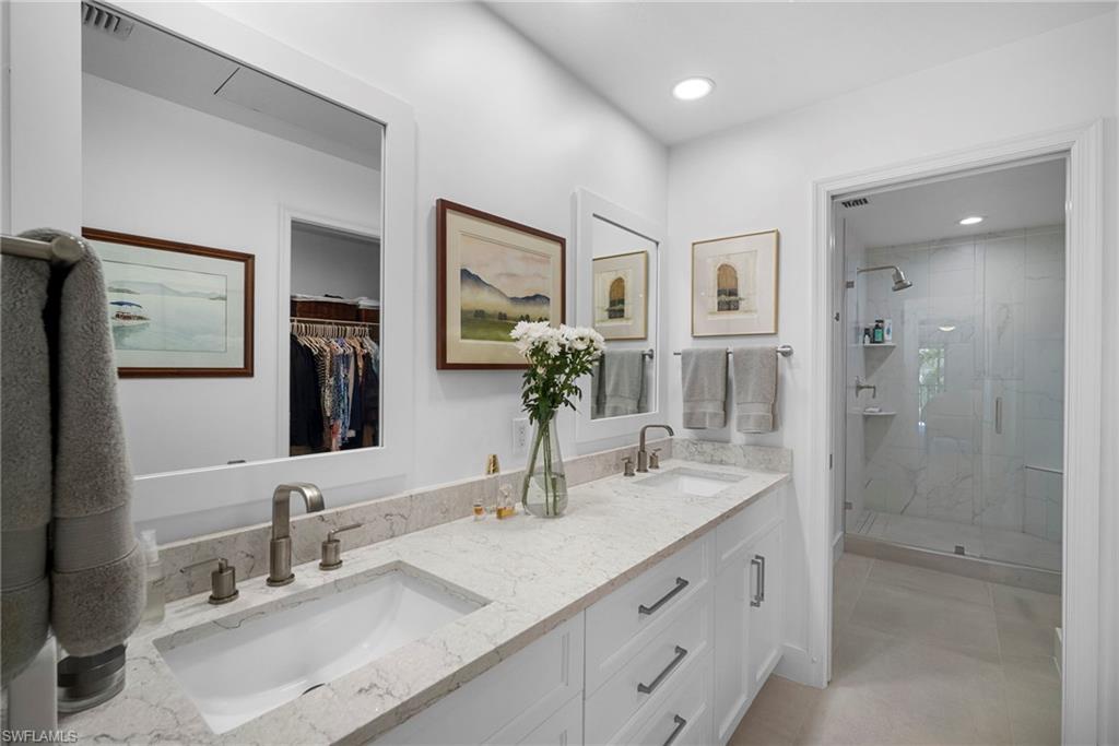 770 Eagle Creek DR # 304