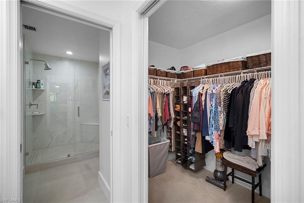 770 Eagle Creek DR # 304