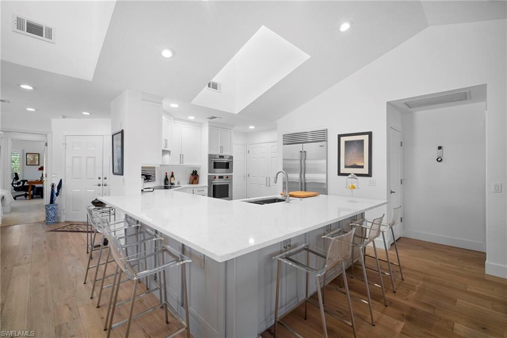 770 Eagle Creek DR # 304