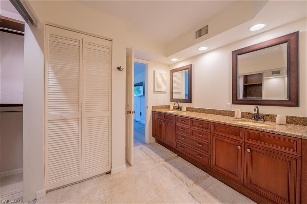 792 Eagle Creek DR 101