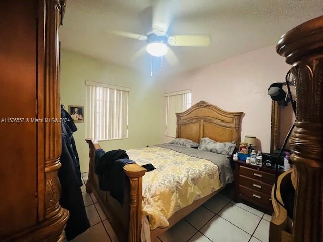 10621 NW 5th Ave