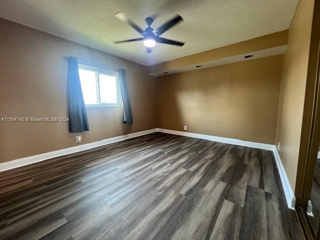 6604 Boulevard Of Champions