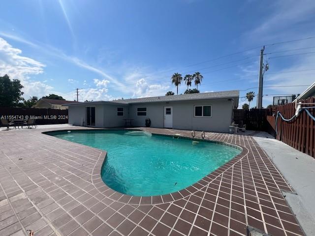 6604 Boulevard Of Champions