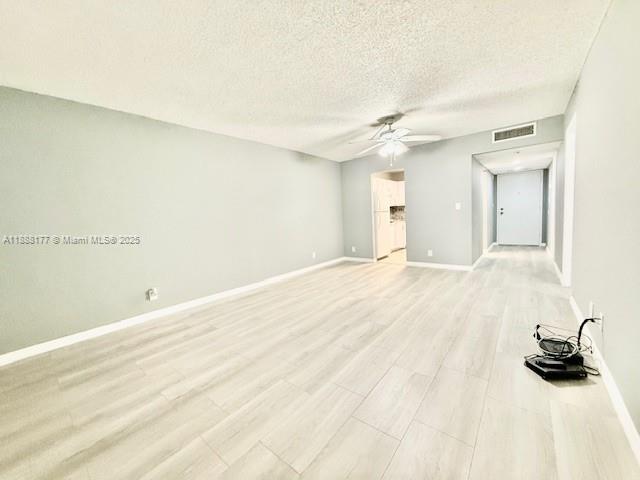 2761 S Taft St # 201