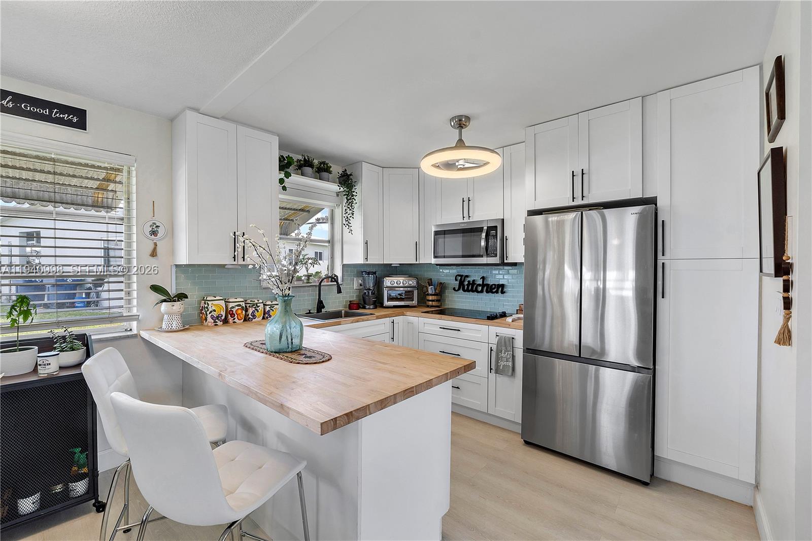 3114 NE Byron Cir # 128