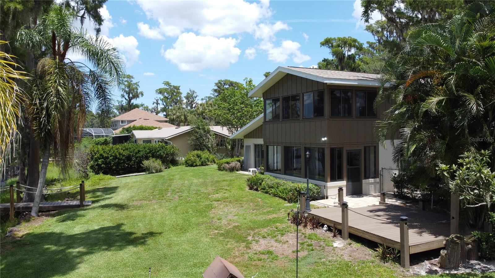 11401 CYPRESS DR