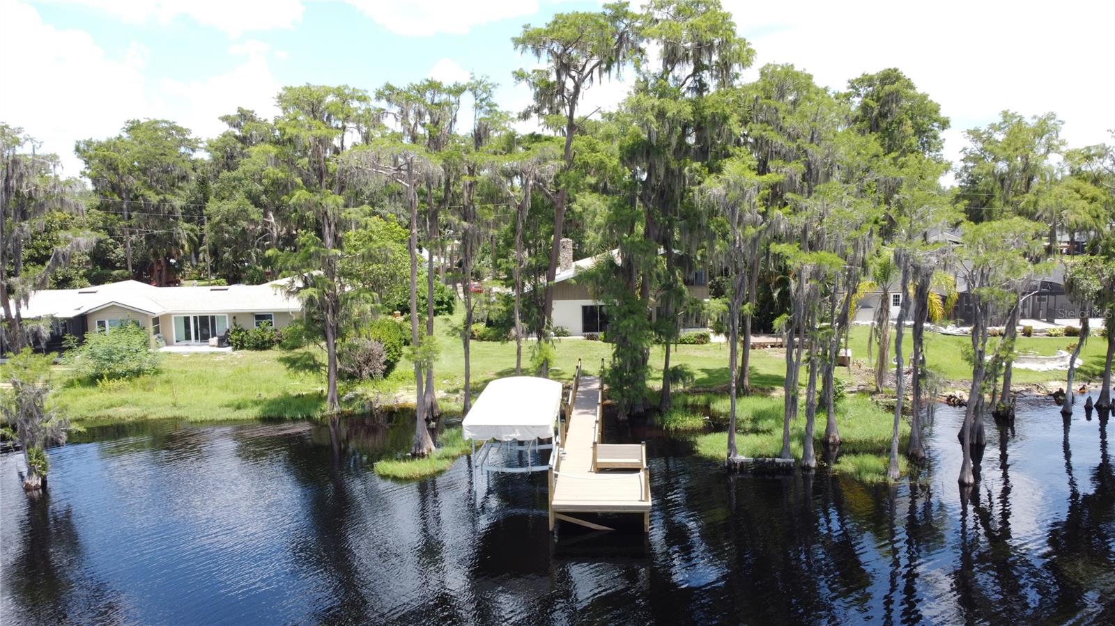 11401 CYPRESS DR