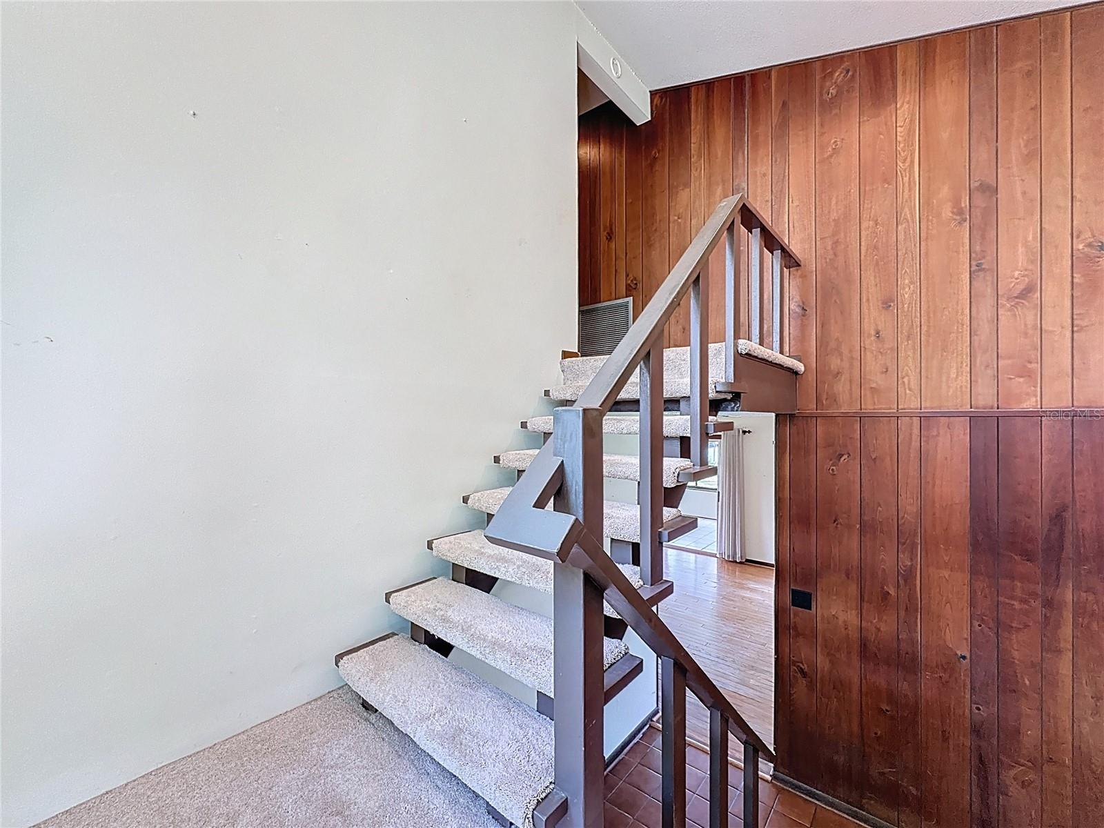 11401 CYPRESS DR