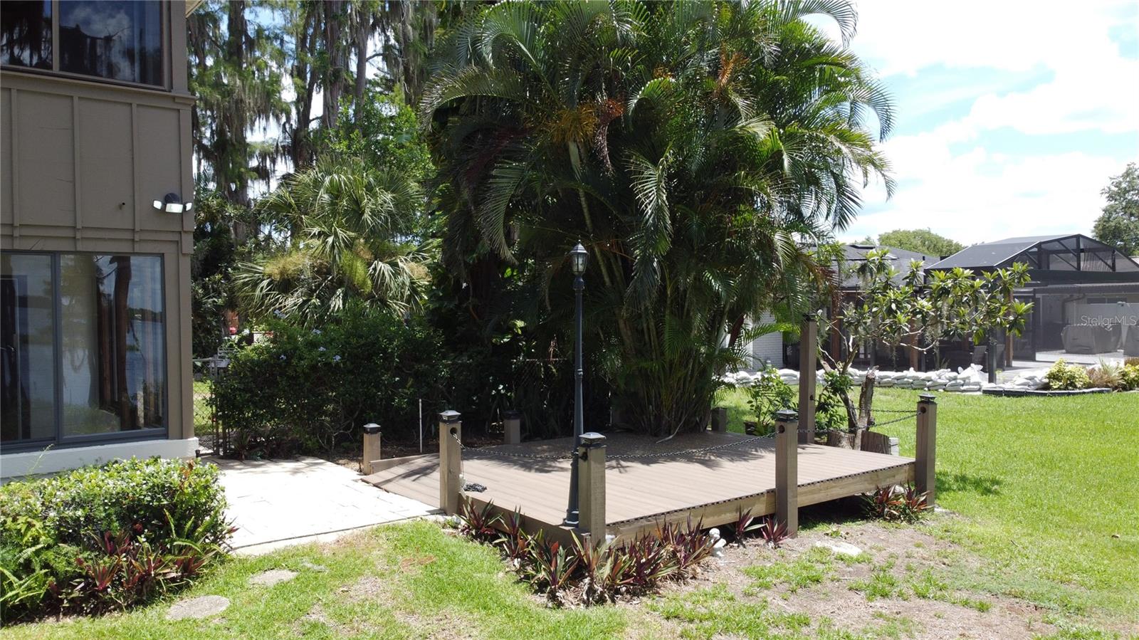 11401 CYPRESS DR