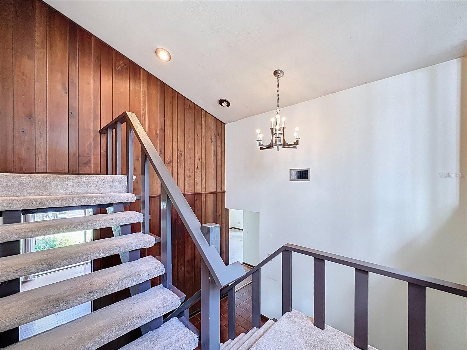 11401 CYPRESS DR