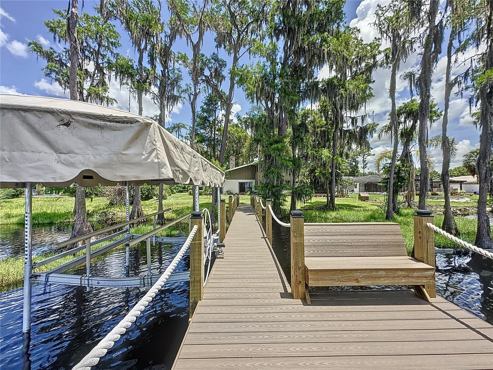 11401 CYPRESS DR