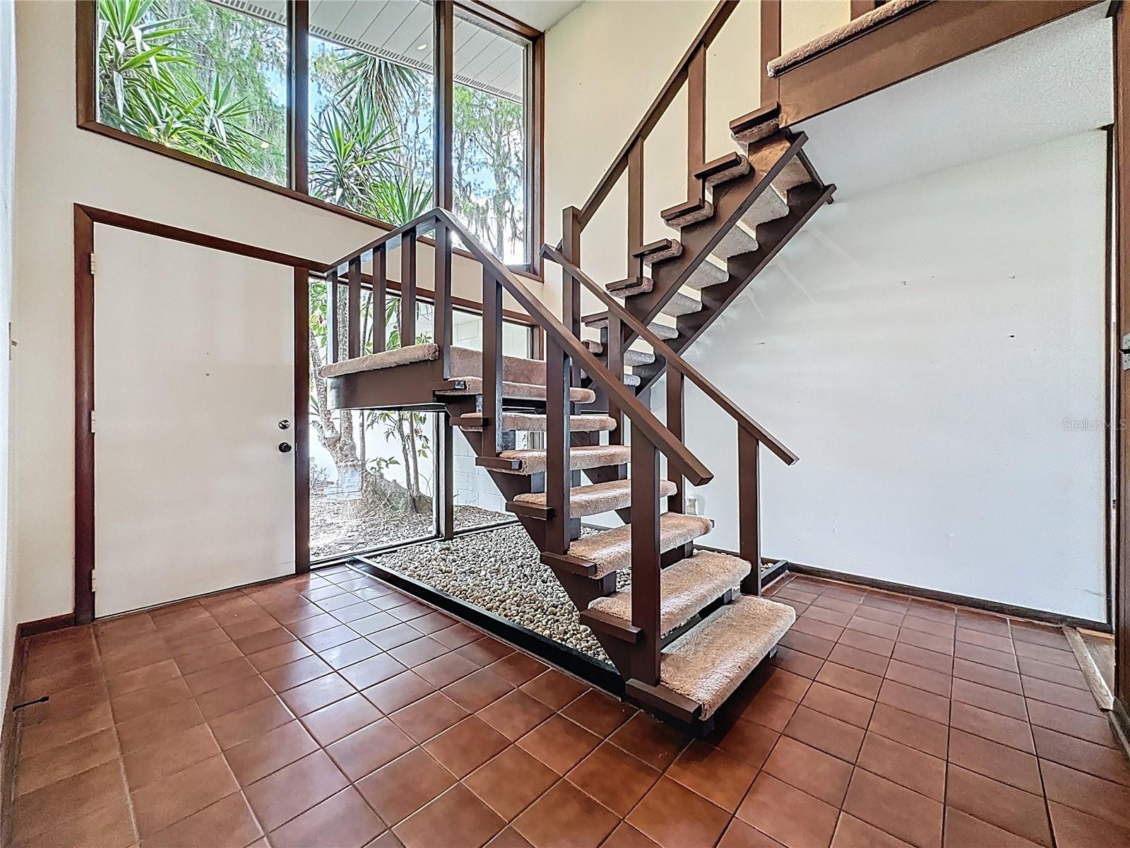 11401 CYPRESS DR