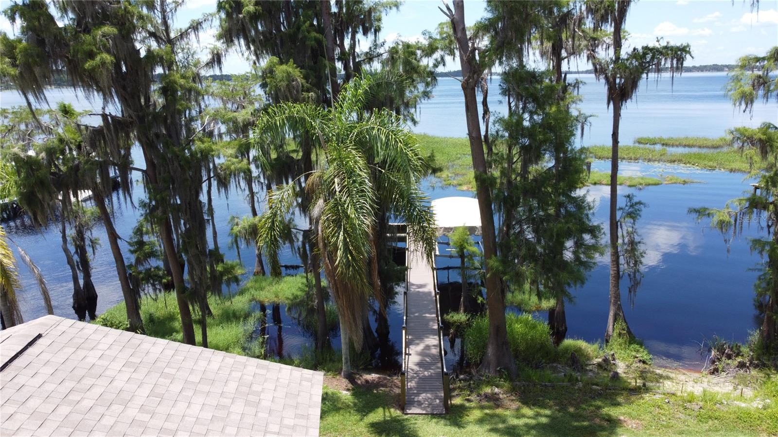 11401 CYPRESS DR