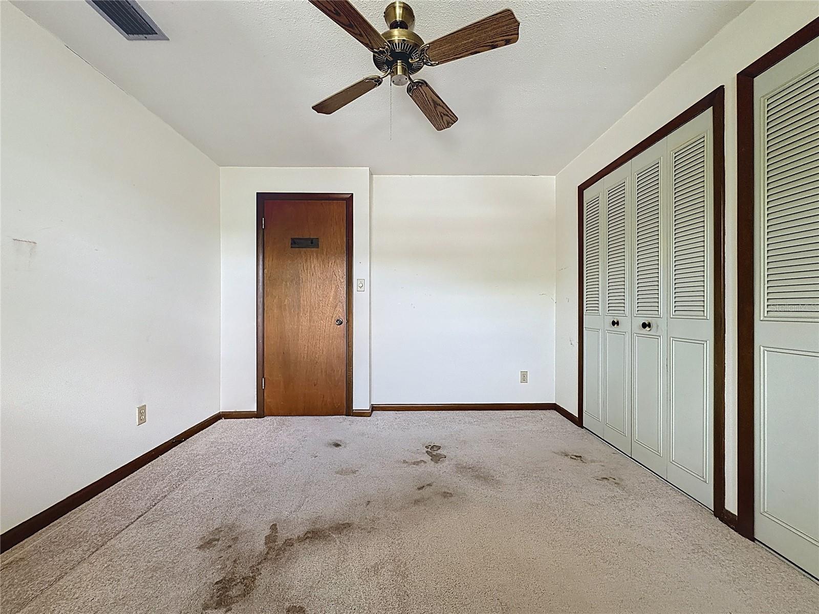 11401 CYPRESS DR