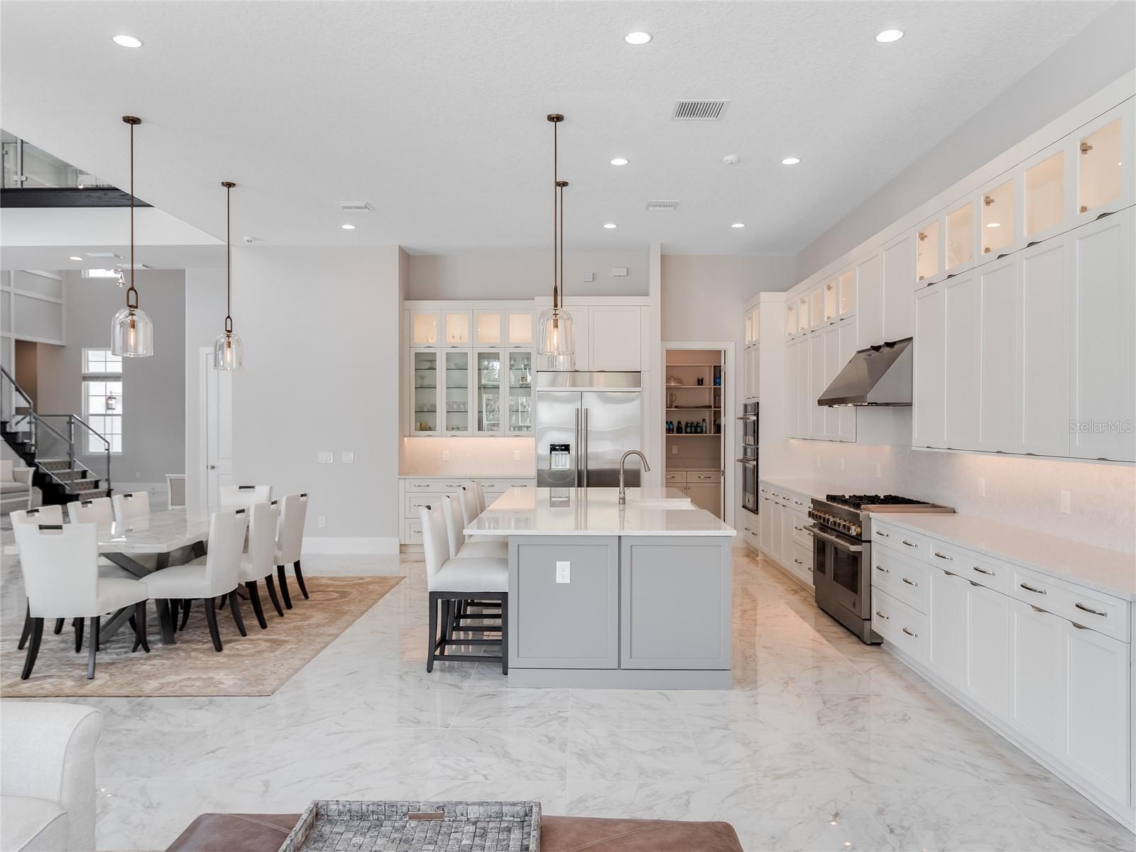 15417 PENDIO DR