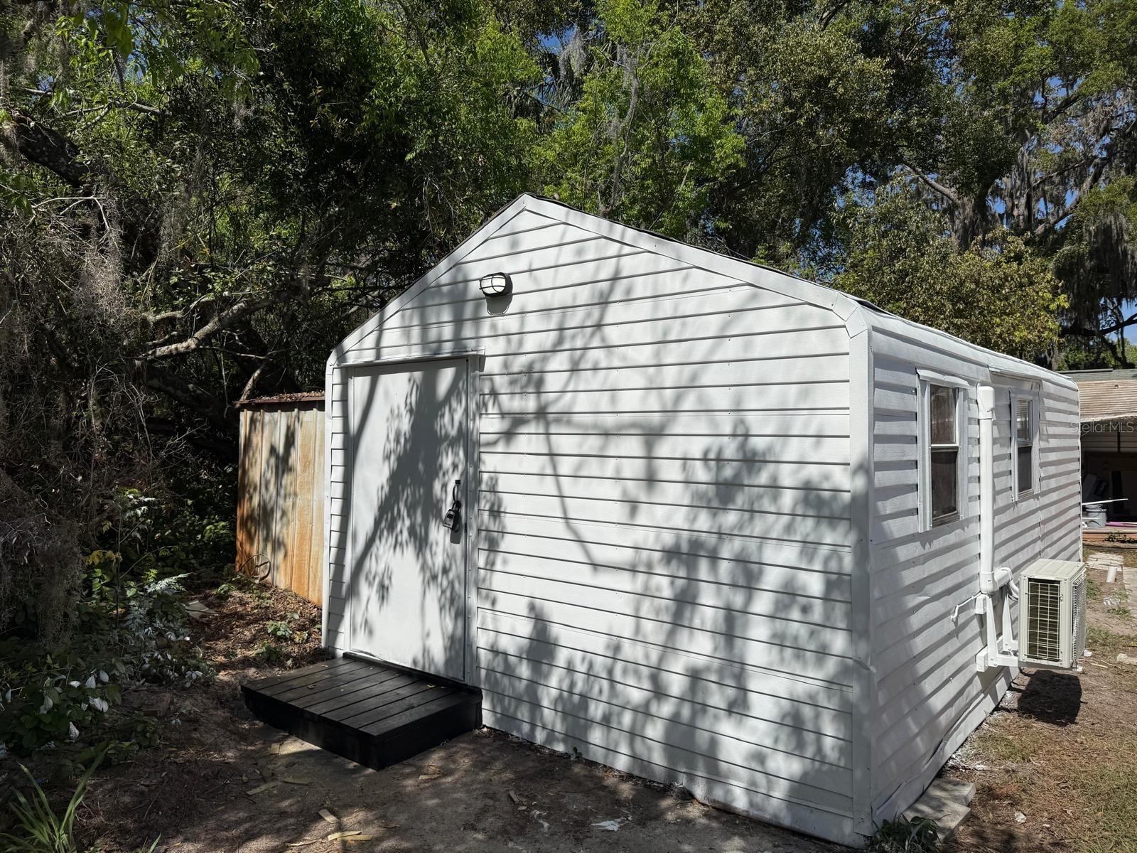 17011 BAY AVE
