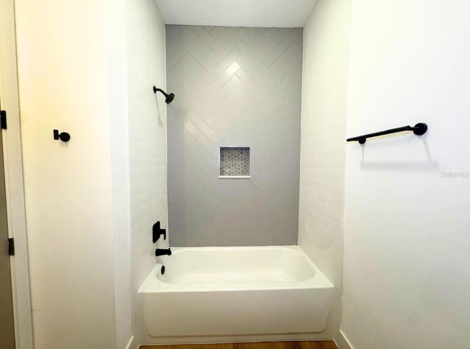 410 FLAT RIVER ST SW