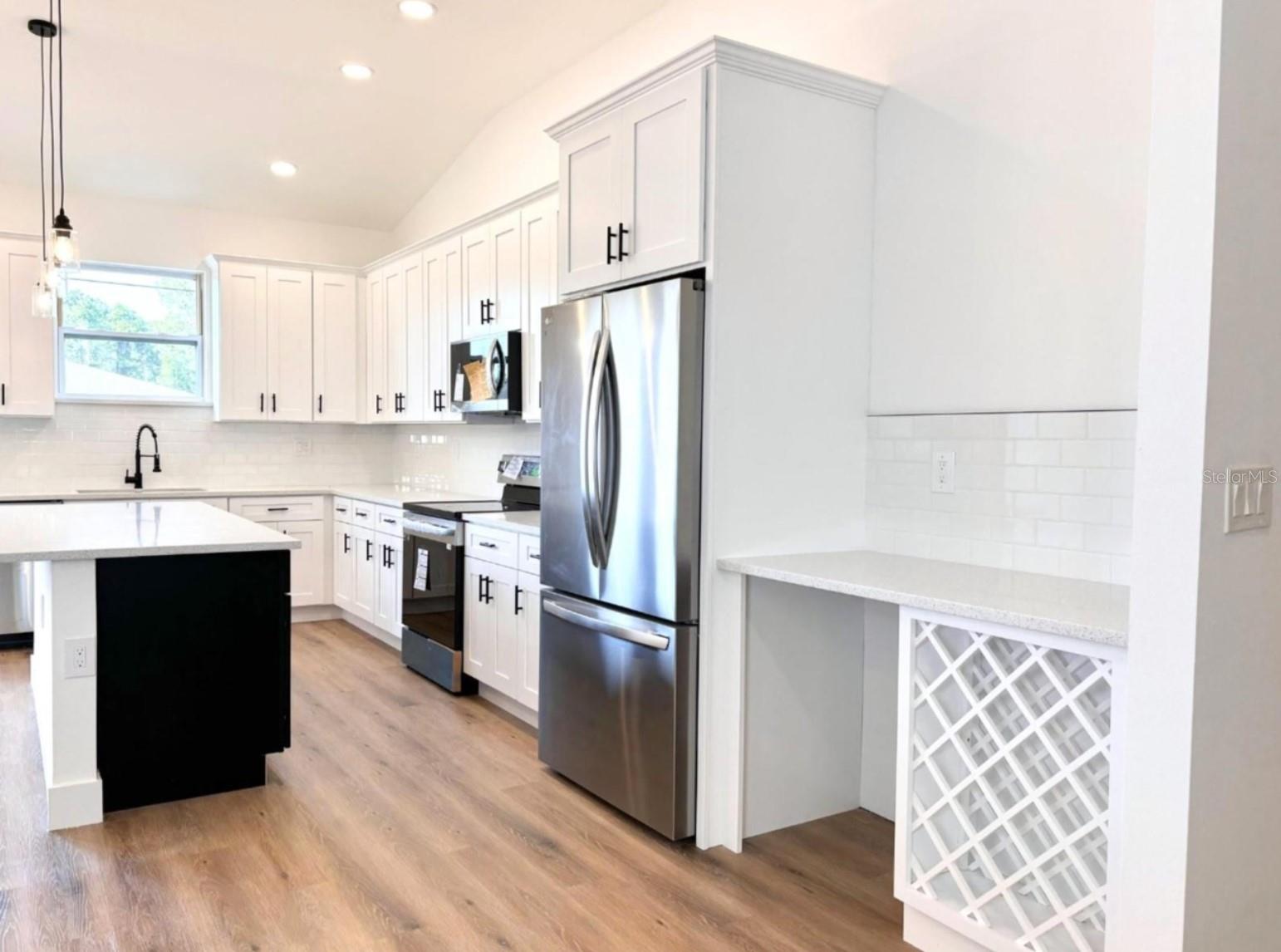 410 FLAT RIVER ST SW