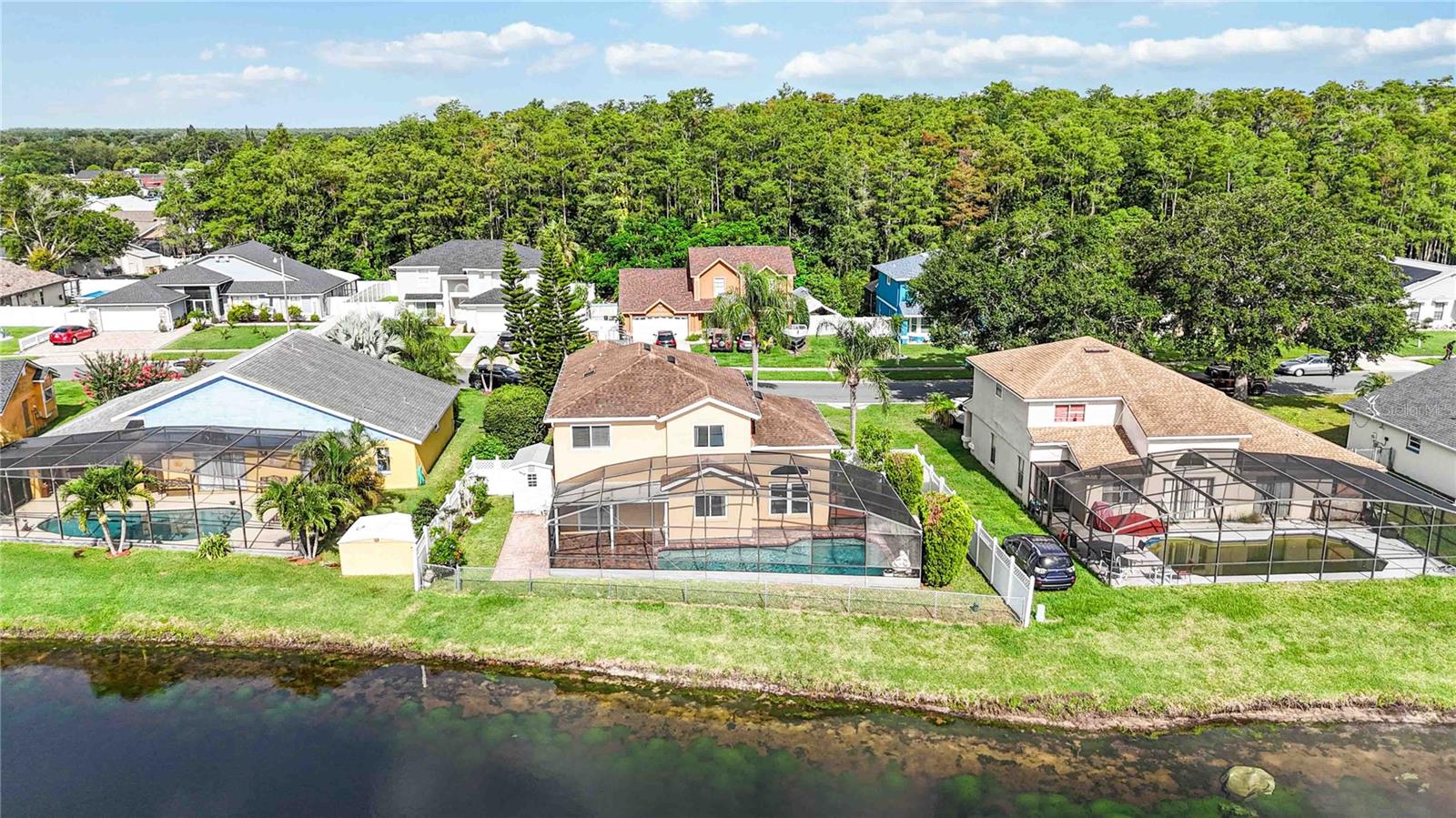 344 BLUE BAYOU DR