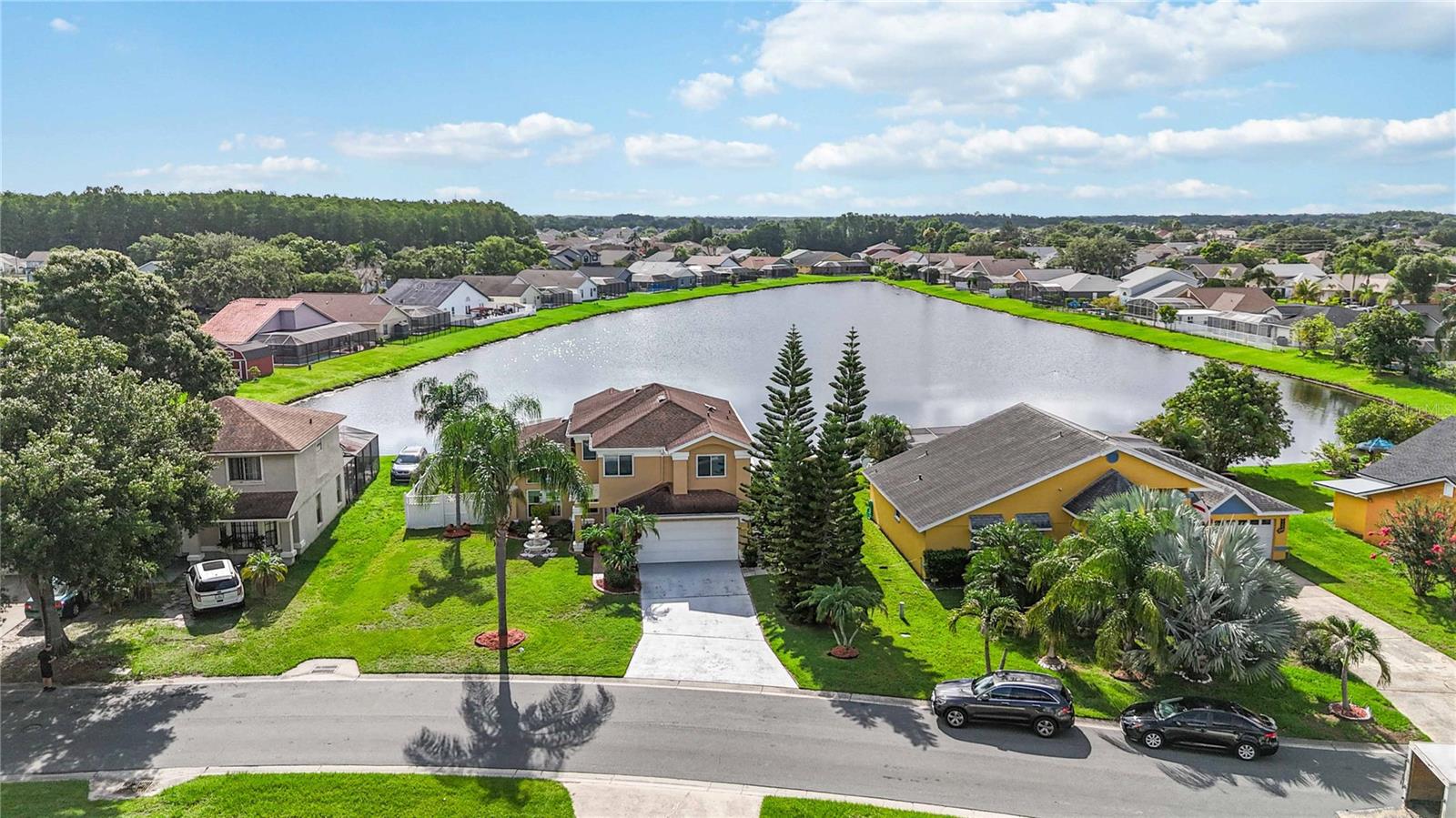 344 BLUE BAYOU DR