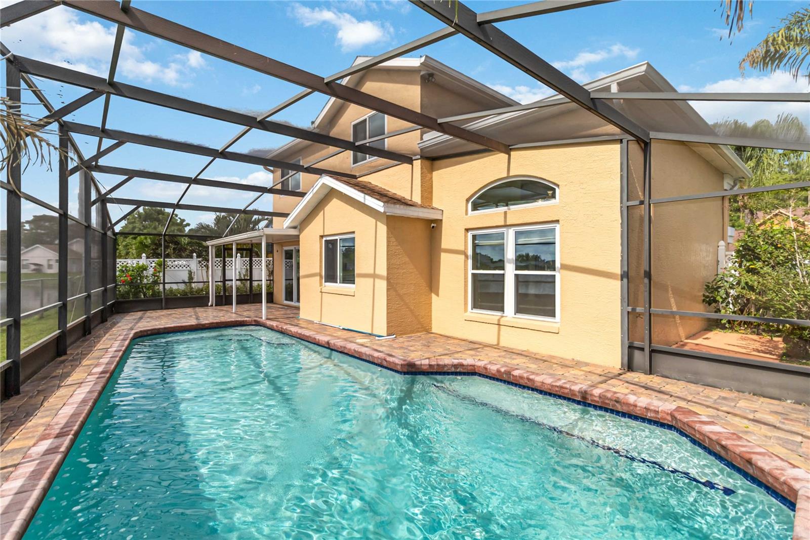 344 BLUE BAYOU DR