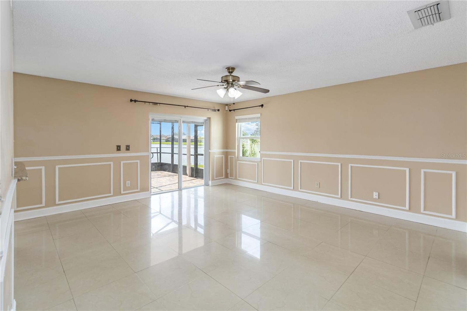 344 BLUE BAYOU DR