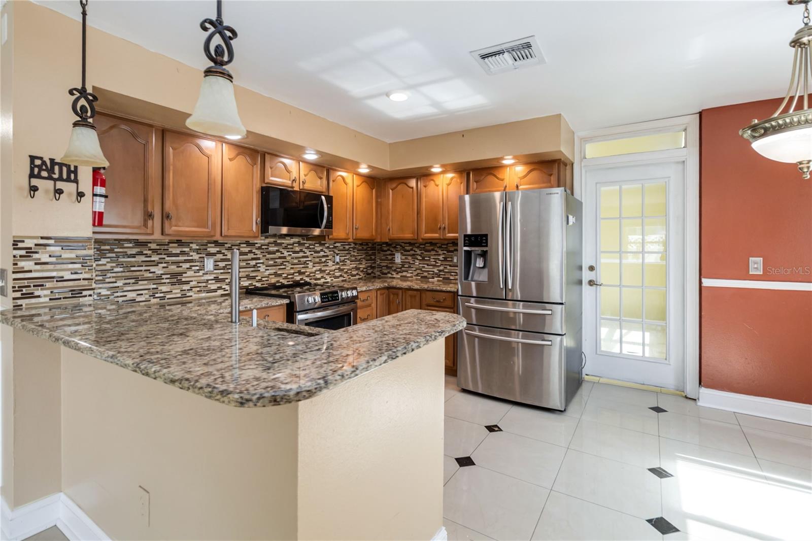344 BLUE BAYOU DR