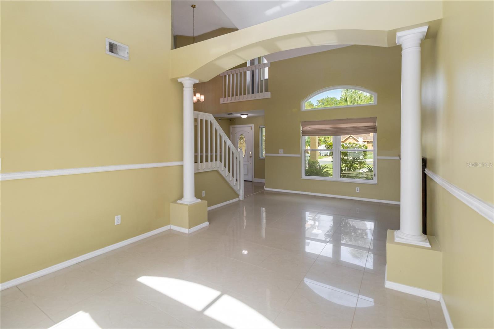 344 BLUE BAYOU DR
