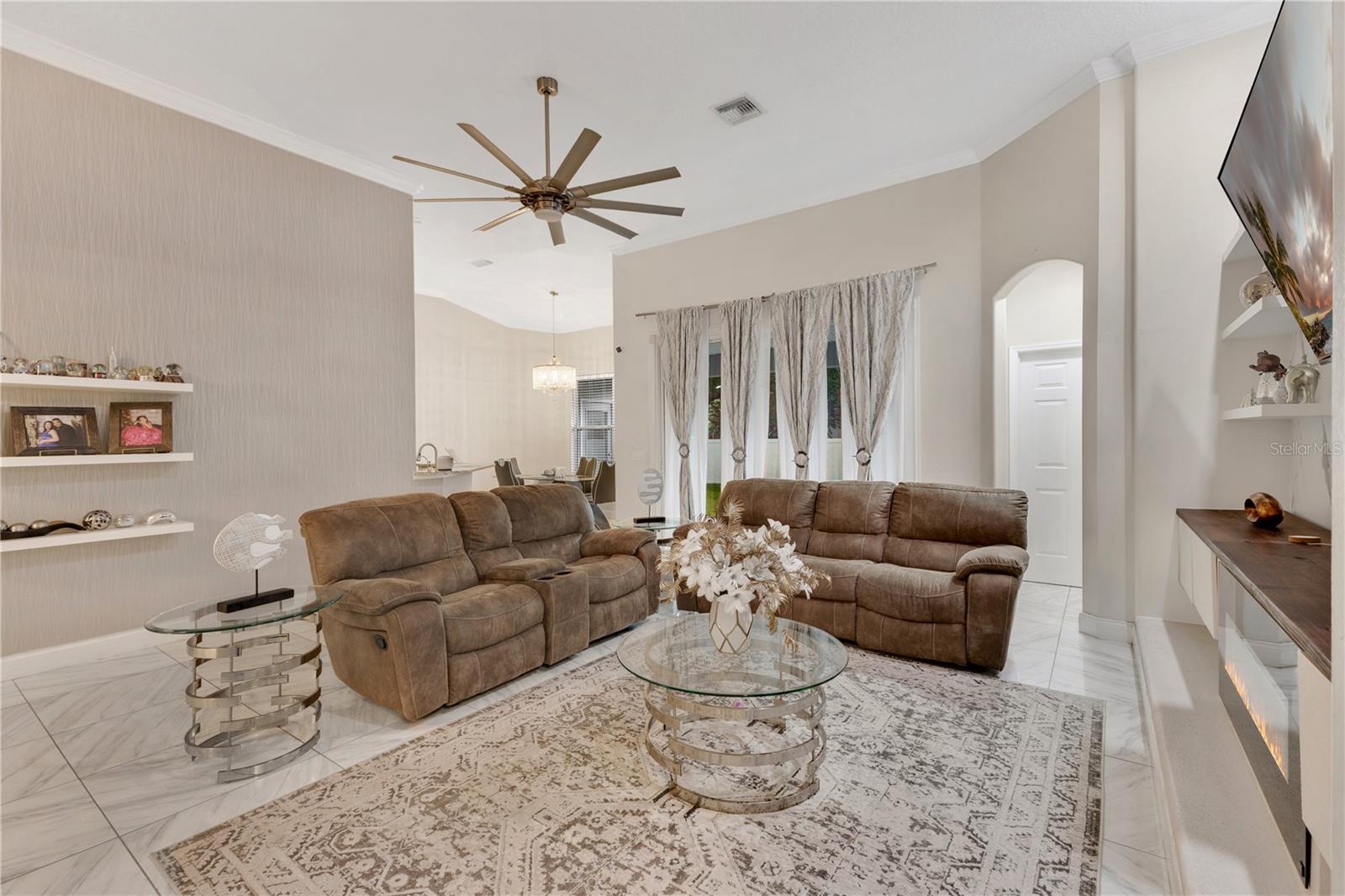 1621 MARINA LAKE DR