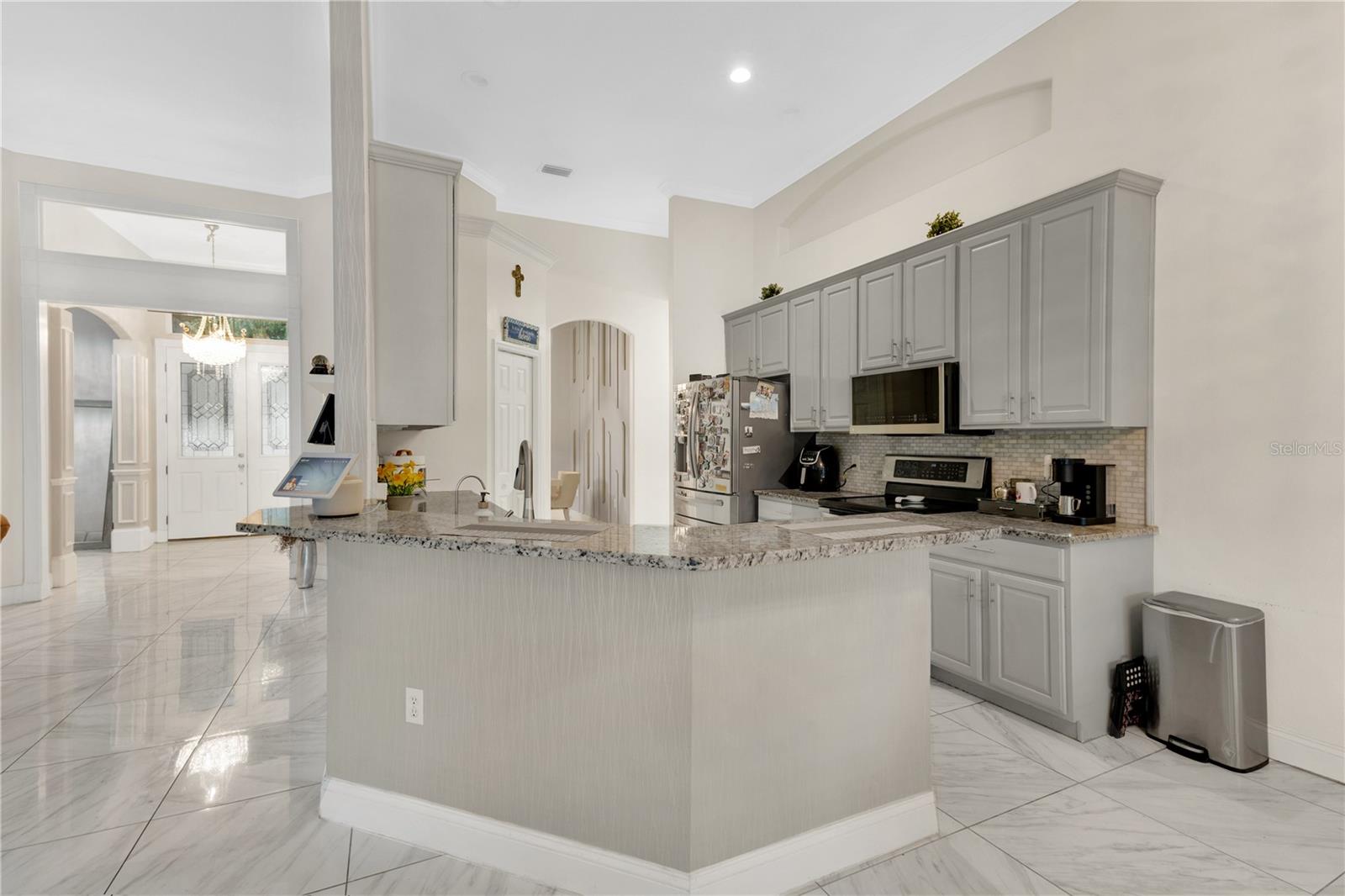 1621 MARINA LAKE DR